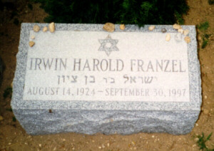 Dadstone.JPG (95460 bytes)